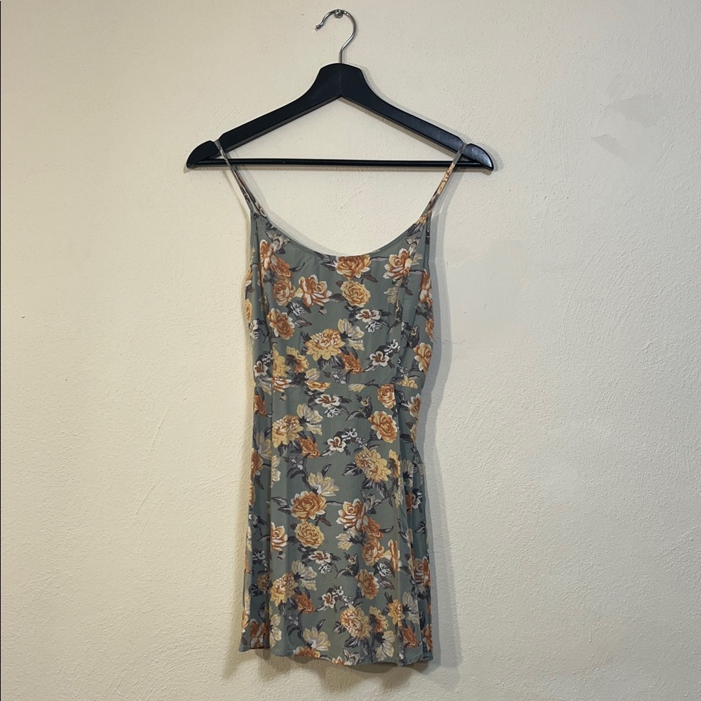 Forever 21 Floral Strappy Dress
